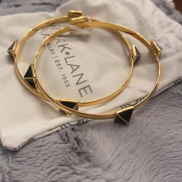 NWT- Cairo Gold Bangle Bracelets - Picture 2 of 3